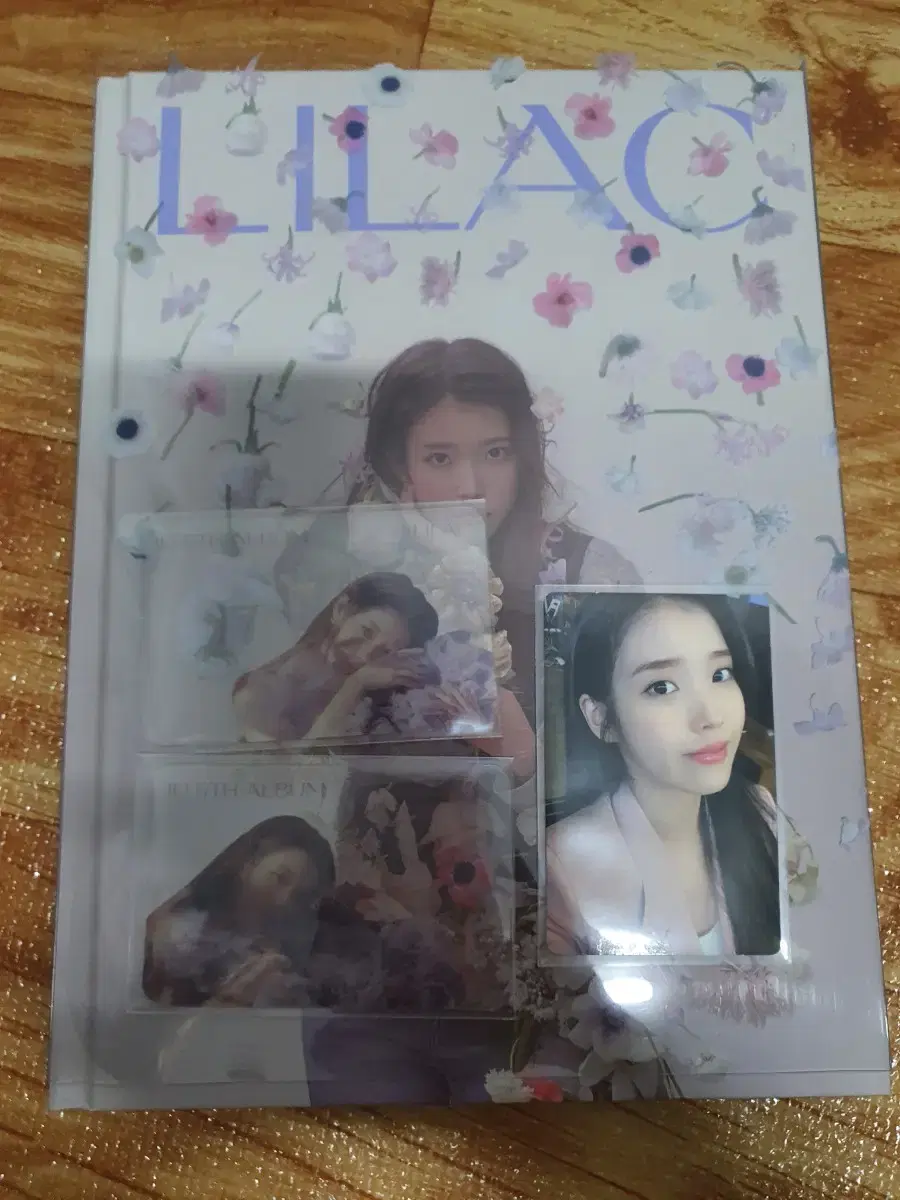 IU Lilac photobook unreleased photocard