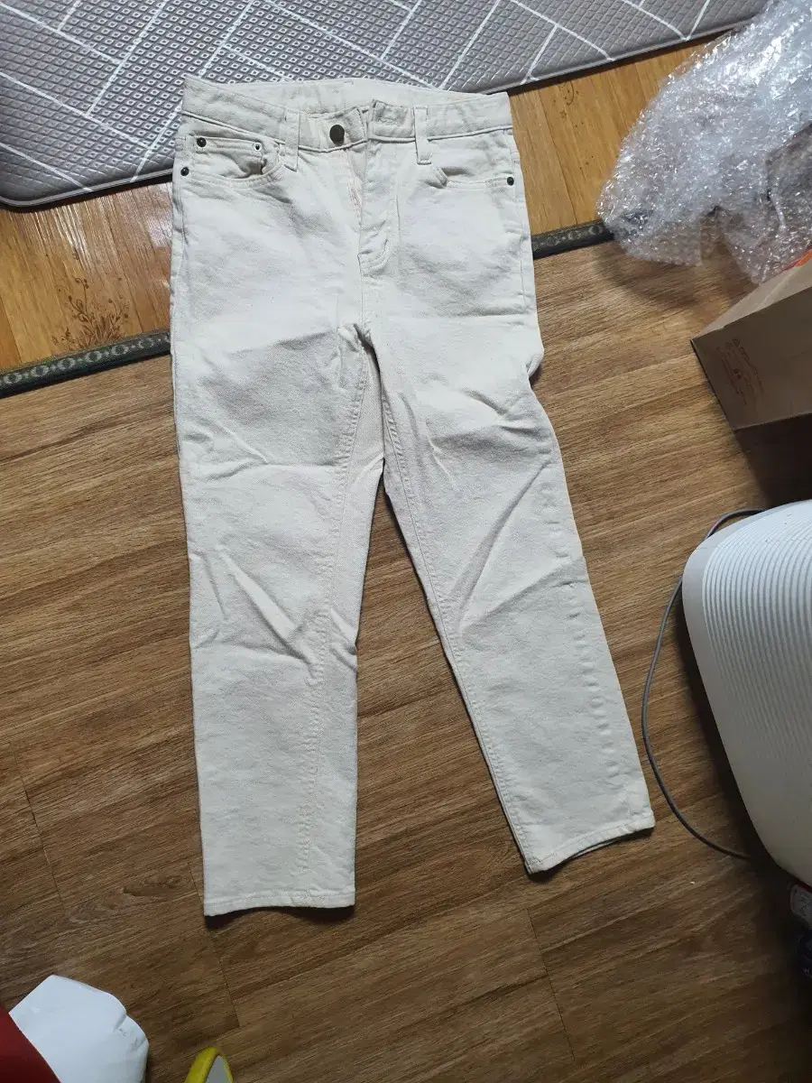 Marriott round pants