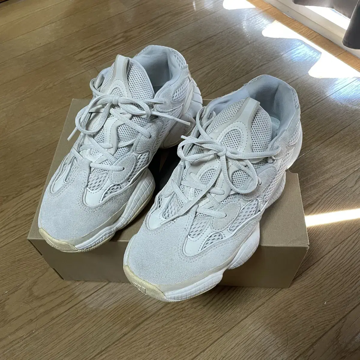 이지 Yeezy 500 본 화이트 265 (아코탭, 박스 있음)