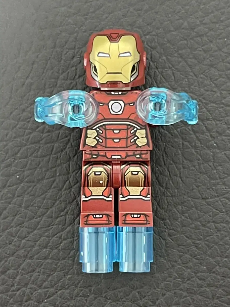 LEGO No. 37. 76154 Iron Man (LEGO Genuine/Display)