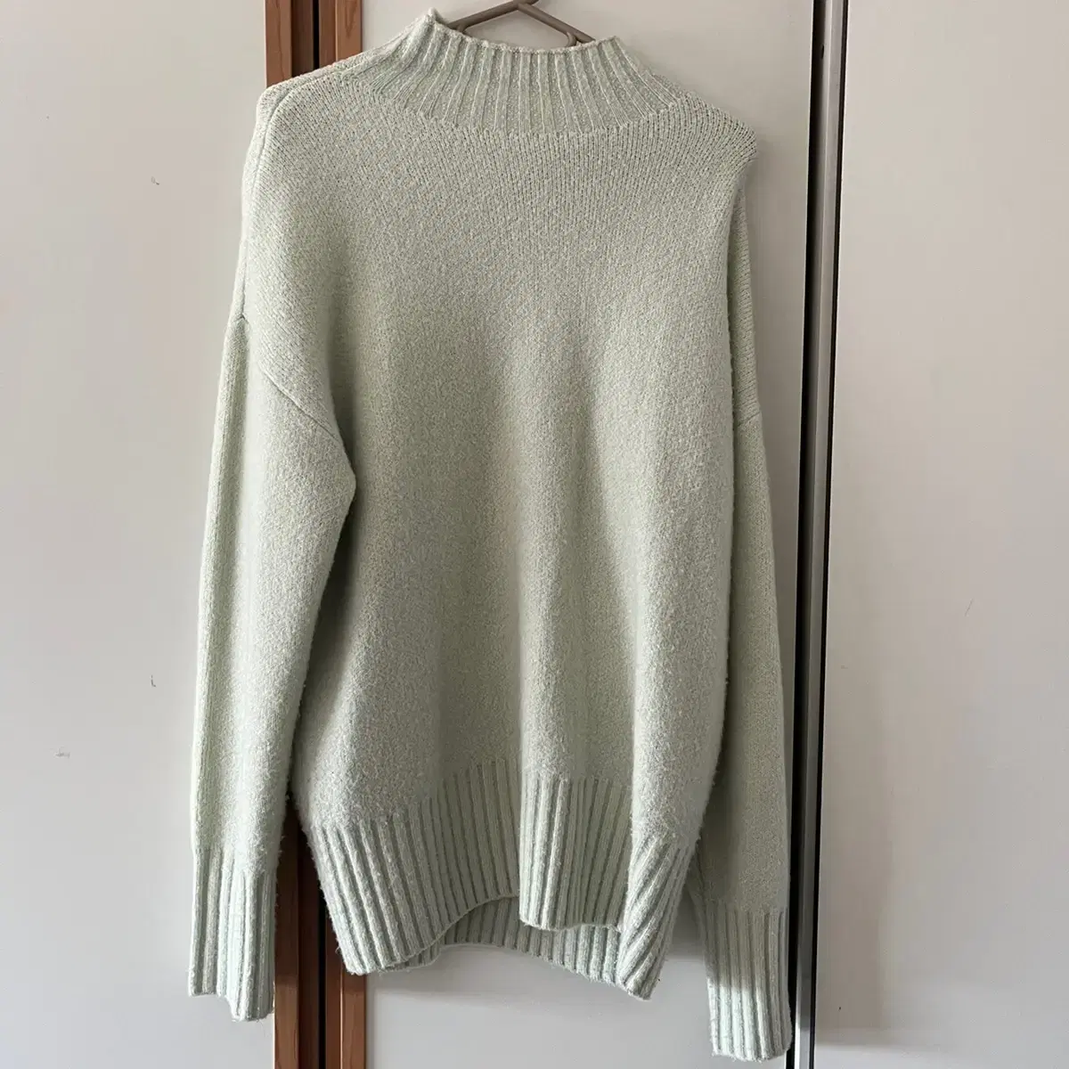 soup Mint-colored turtleneck knit