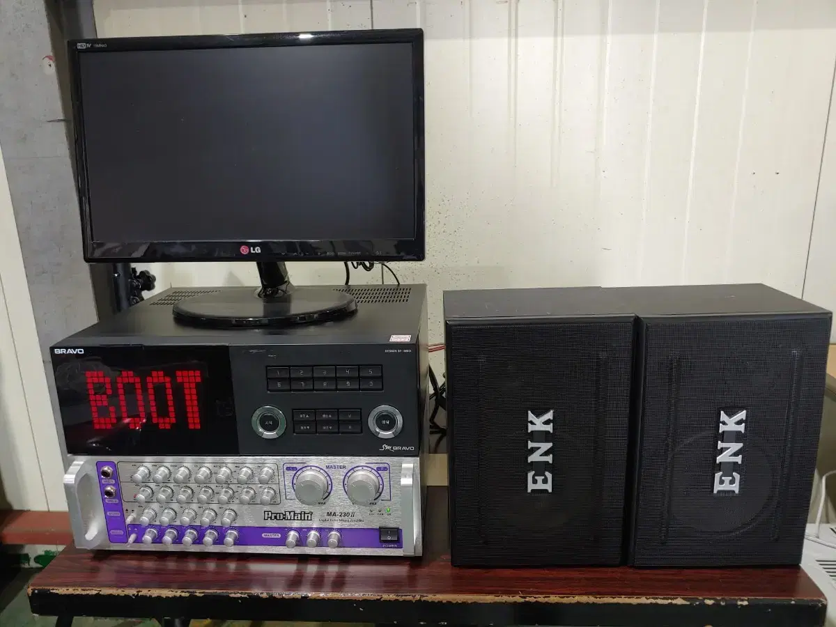 수원 노래방기계 세트로 팝니다!! (모니터 제외) | 브랜드 중고거래 플랫폼, 번개장터