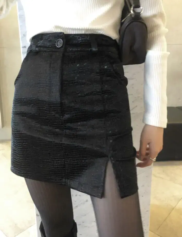 애즈온 phyton skirt