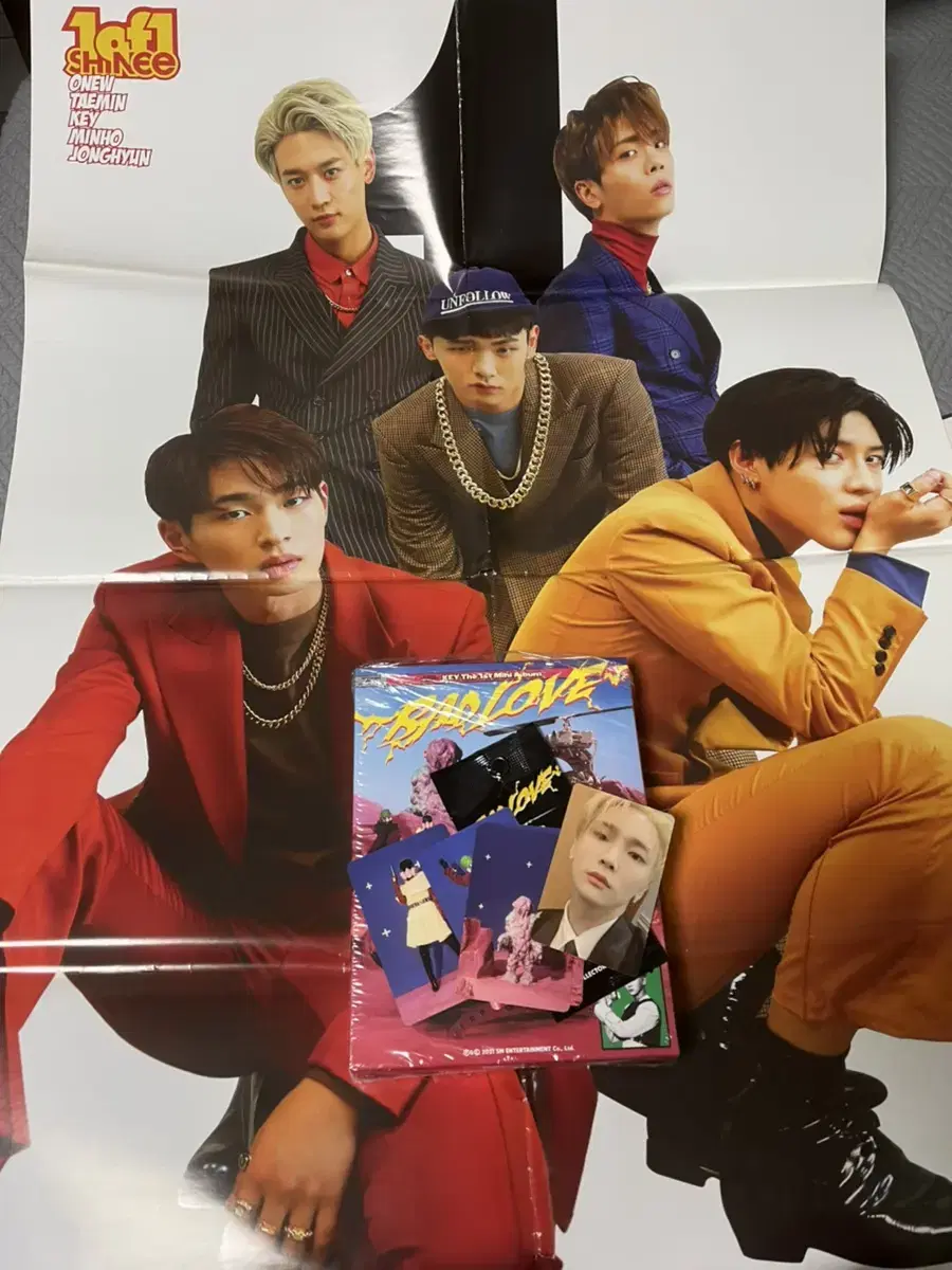 Shinee poster+album+photocard wts.