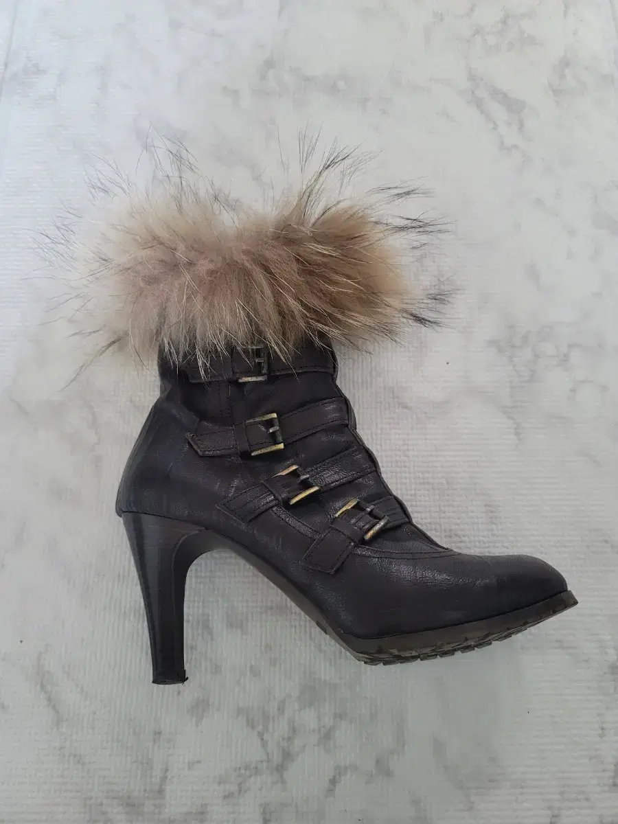 Daks Women's Fur Boots 240