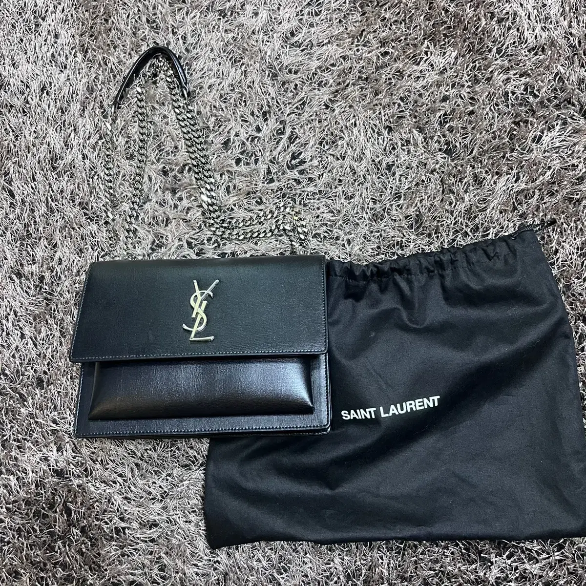 Yves Saint Laurent Sunsatbag Medium Silver (dustbag, certificate of authenticity)