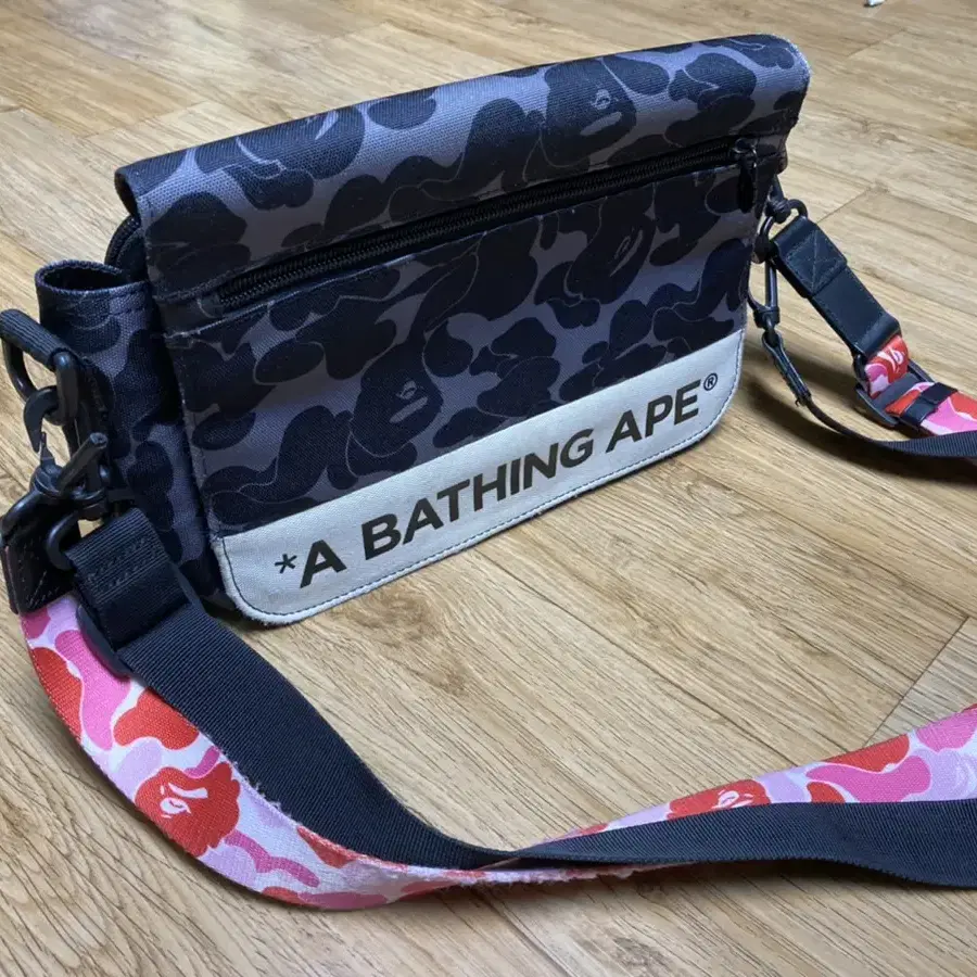  베이프 ABC DOUBLE STRAP BAG