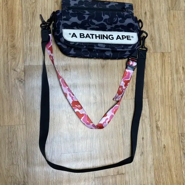  베이프 ABC DOUBLE STRAP BAG