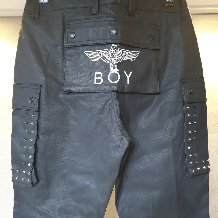 Boy London 코팅 카고 데님! 디자인 깡패!~~~