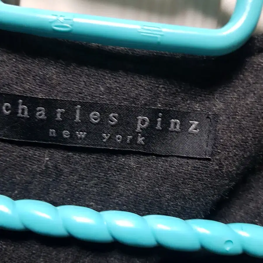 charles pinz 울배색 퍼 베스트