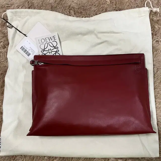 LOEWE 로에베 T pouch classic 클러치백