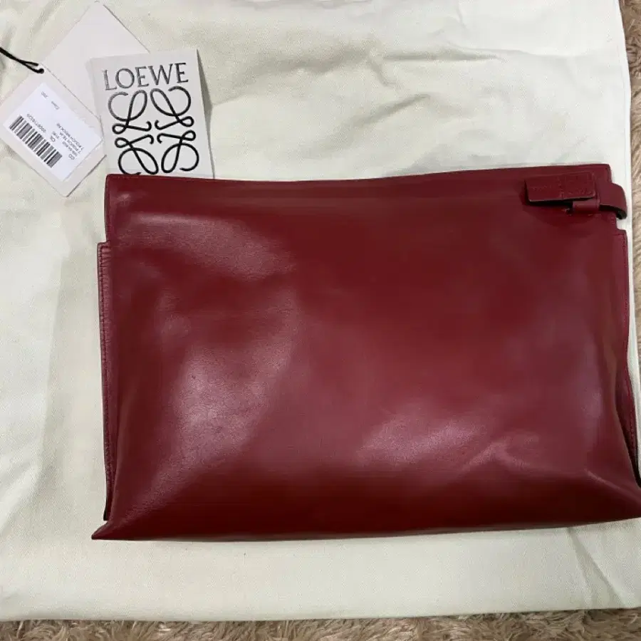 LOEWE 로에베 T pouch classic 클러치백