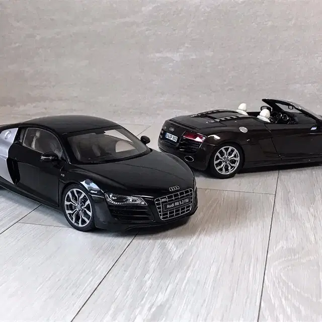 1:18 교쇼 아우디 r8 v10 쿠페 1차분 다이캐스트