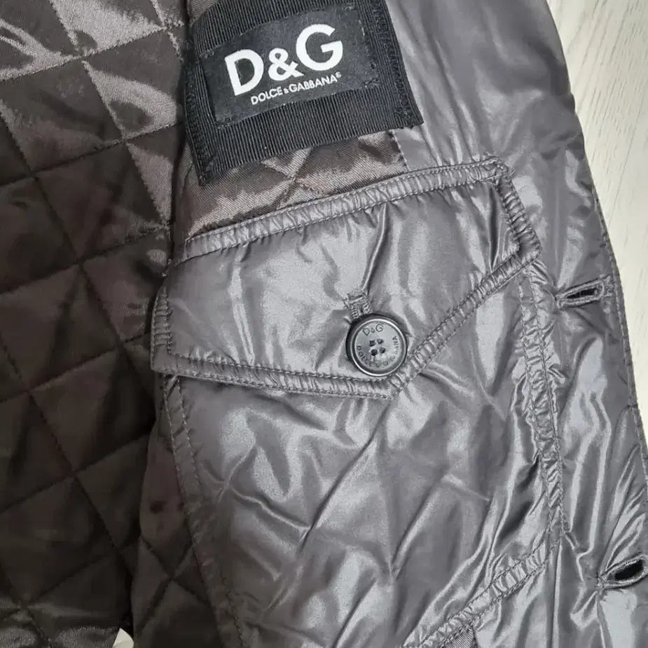 거의새것 정품 남성 D&G(돌체앤가바나) 경량패딩 자켓