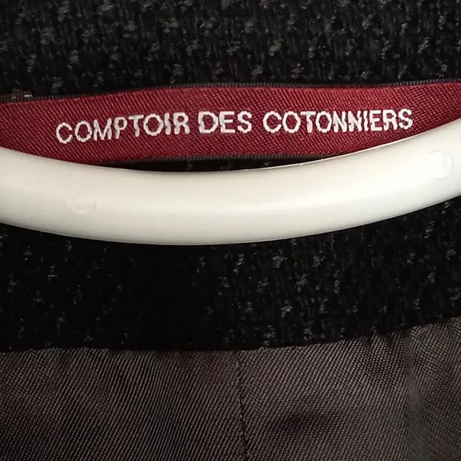 꼼뜨와 데 꼬또니에  COMPTOIR DES COTONNIERS/코트