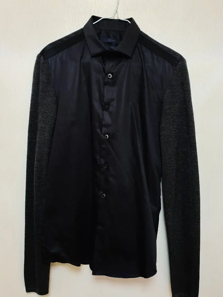 Men's Standard Pointed Knit Shirt