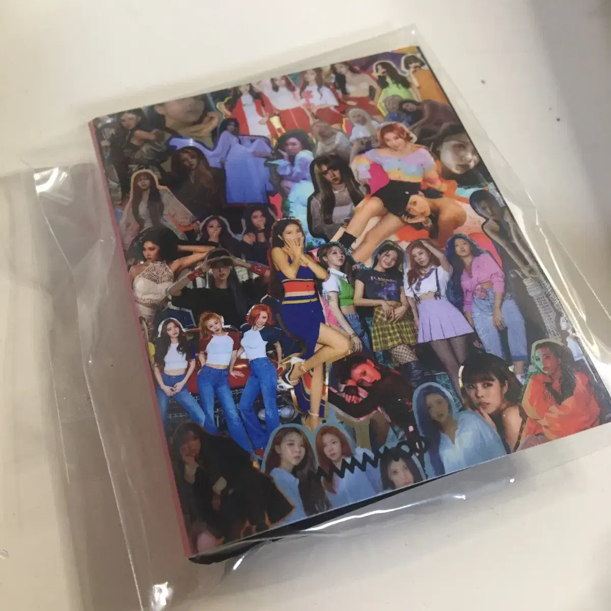 Mamamoo Best album Badge unsealed