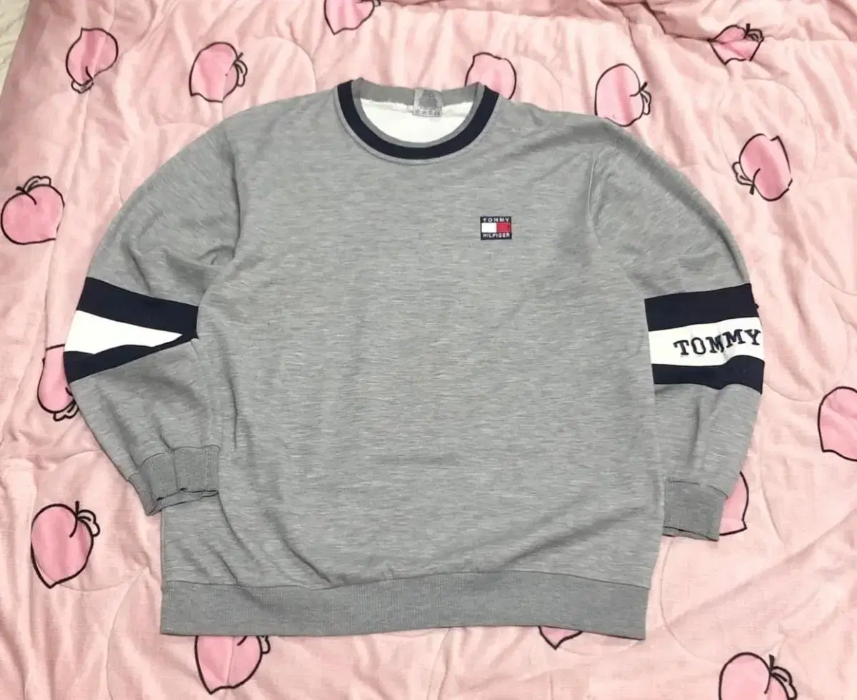 xL Tommy Hilfiger Spellout Big Logo Old School Maneuverable