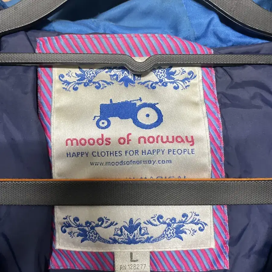 노르웨이 moods of norway 푸른패딩