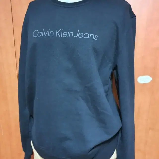 CALVINKLEIN캘빈클라인남성맨투맨라운드넥XL사이즈약105사이즈정도