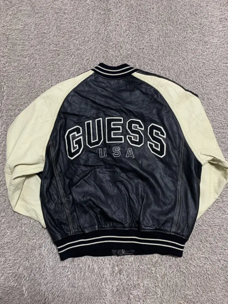 게스 USA GUESS 90s 천연 가죽 스타디움 바시티