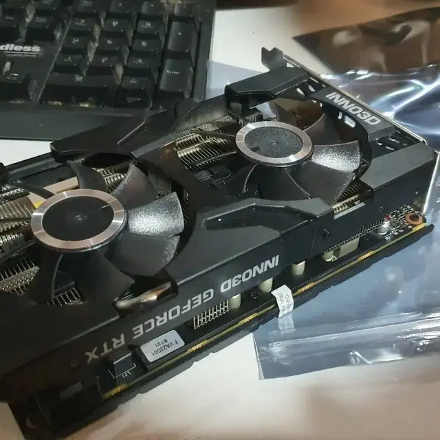 inno3d  RTX 2070 노말  - as 22년5월 끝남 (7일보증