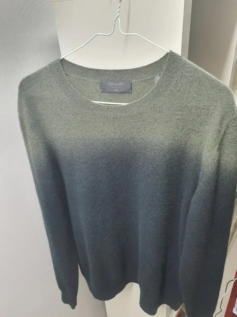 100~Slim105 Christopher Fisher 100% Cashmere Gradient Knit