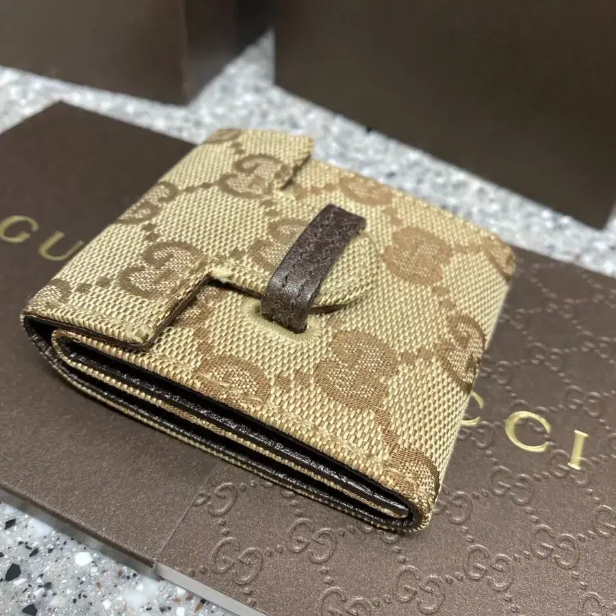 Gucci 구찌 알람 시계