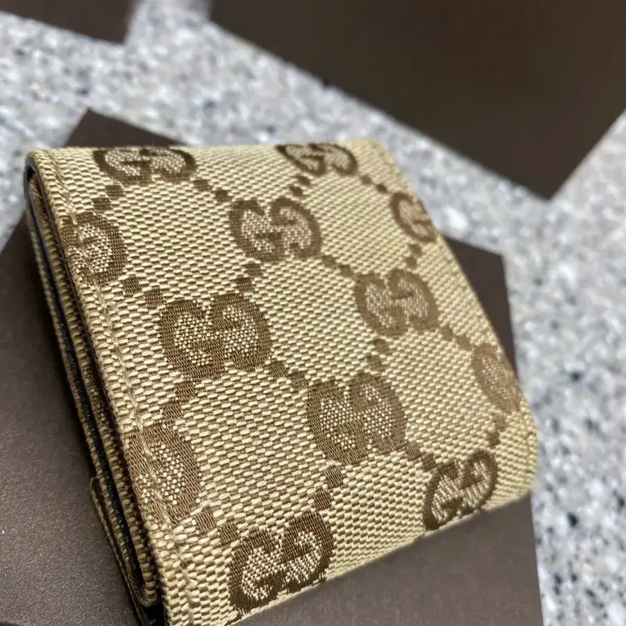 Gucci 구찌 알람 시계