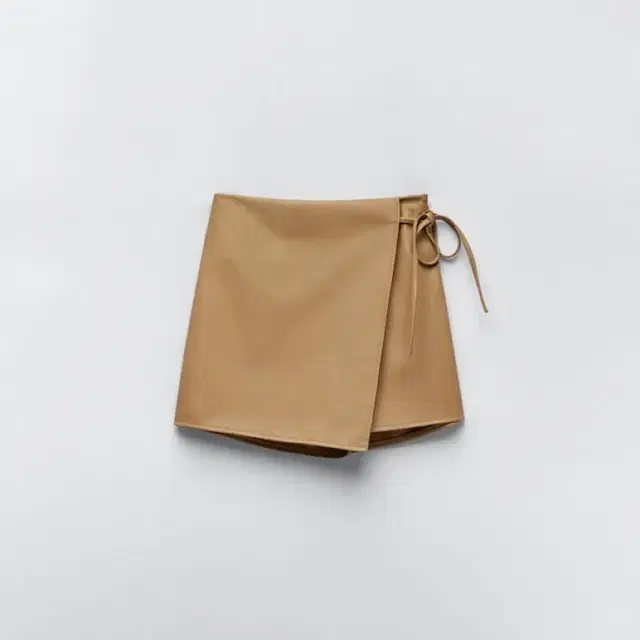 [새상품]zara 가죽 치마바지 xs 원가45000