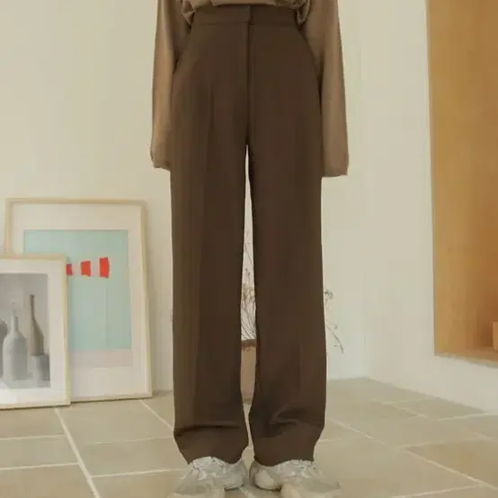 스트레이트 슬랙스 (khaki brown, s size)