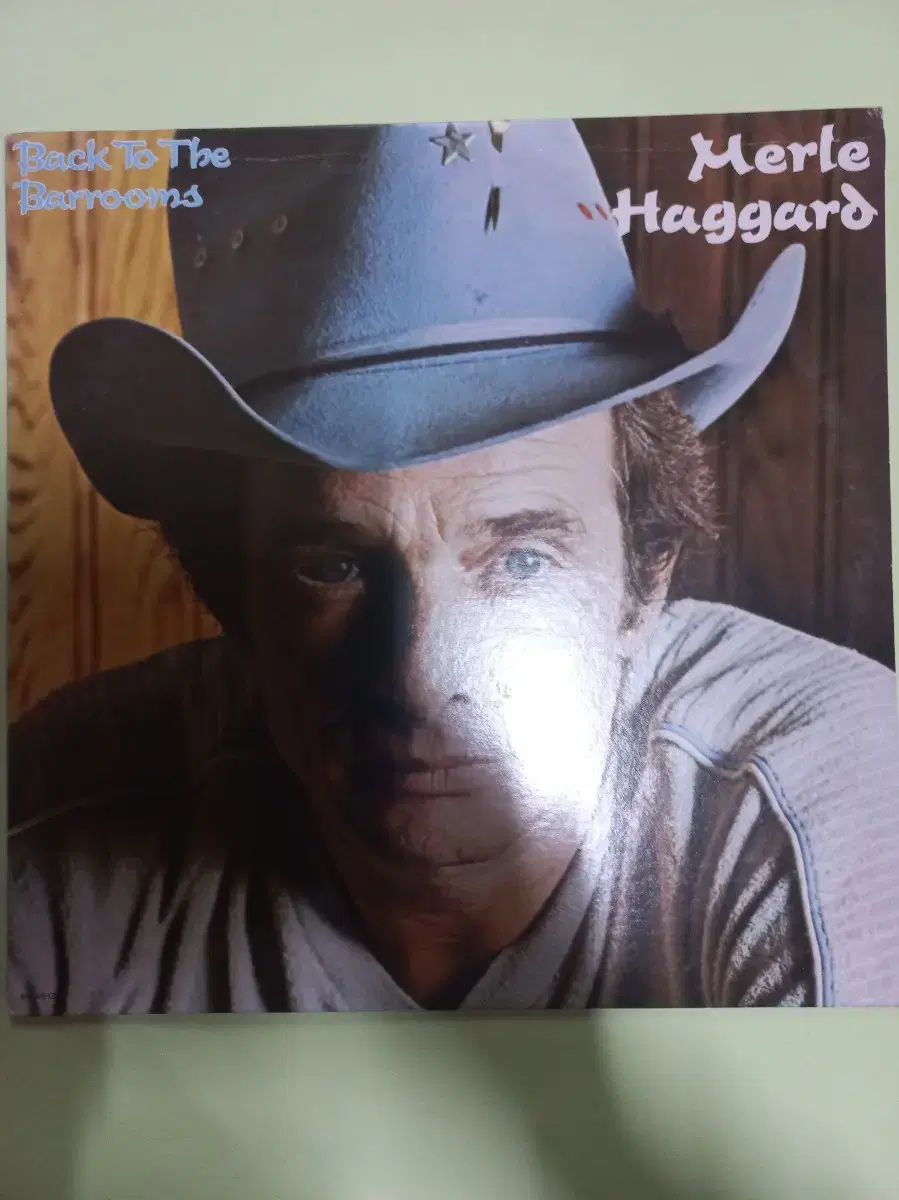 Lp중고 merle Haggard 음반 판매합니다.