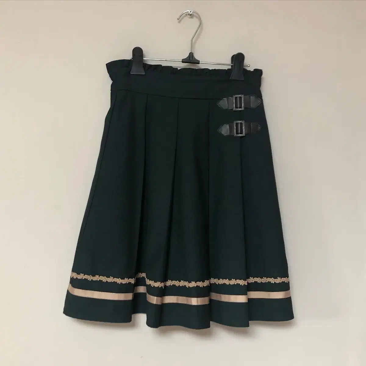 Vintage Axes Femme  green buckle skirt