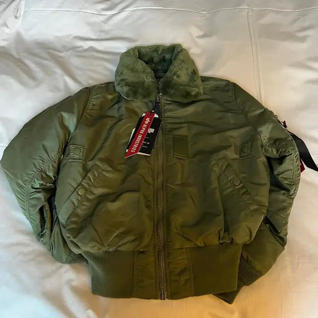 알파인더스트리 MA-1  (B-15 Sage Green) XS