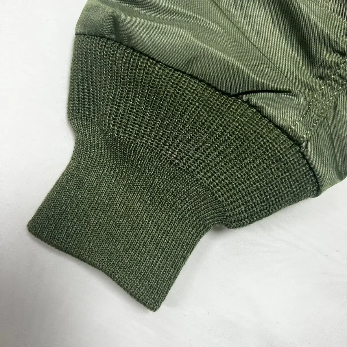 알파인더스트리 MA-1  (B-15 Sage Green) XS