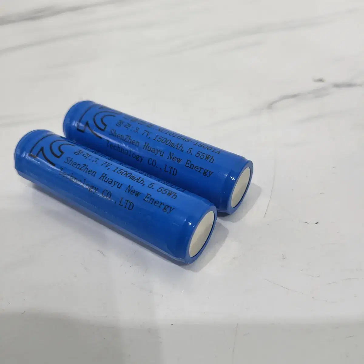 18650-1500mah 리튬베터리 2개 세트/충전기