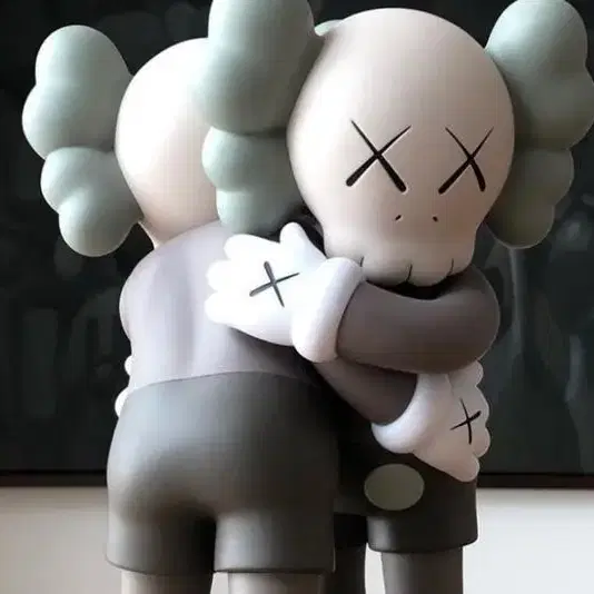 2018 KAWS 카우스 투게더 포스터 액자프레임 팝니다