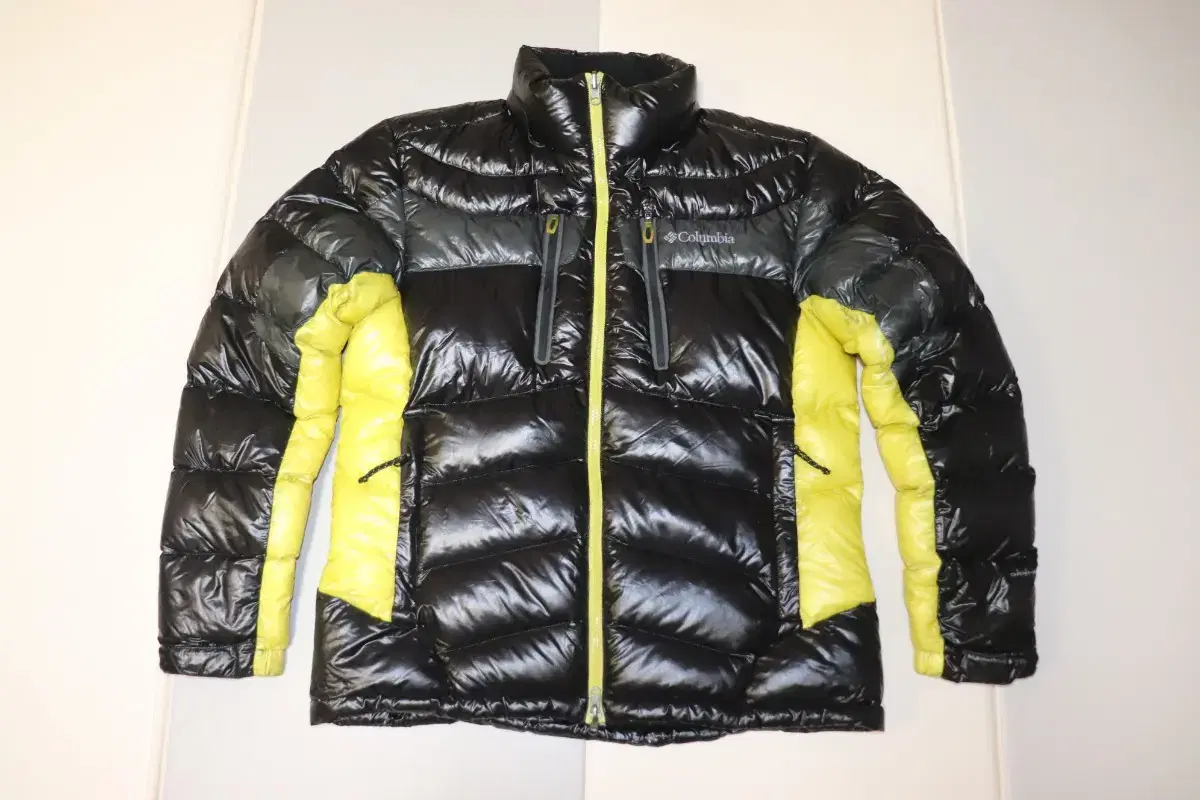 [L] Columbia Goose Lightweight Padded Jumper Black Yello342