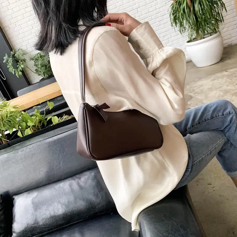 (New Products) Basic Baguette Bag Mini Shoulder Bag 4 Colors