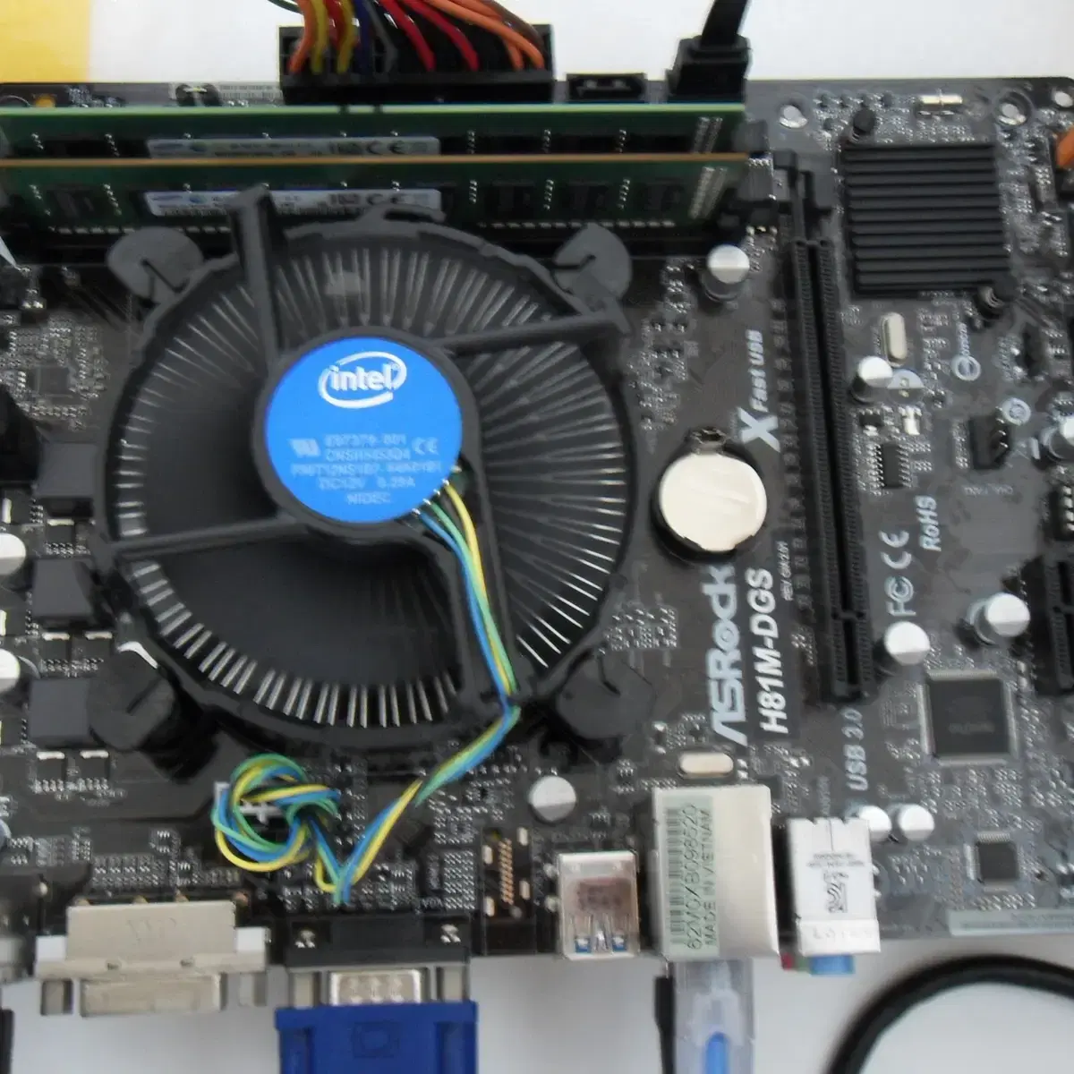 인텔 1150소켓 ASROCK H81M-DGS R2.0 메인보드