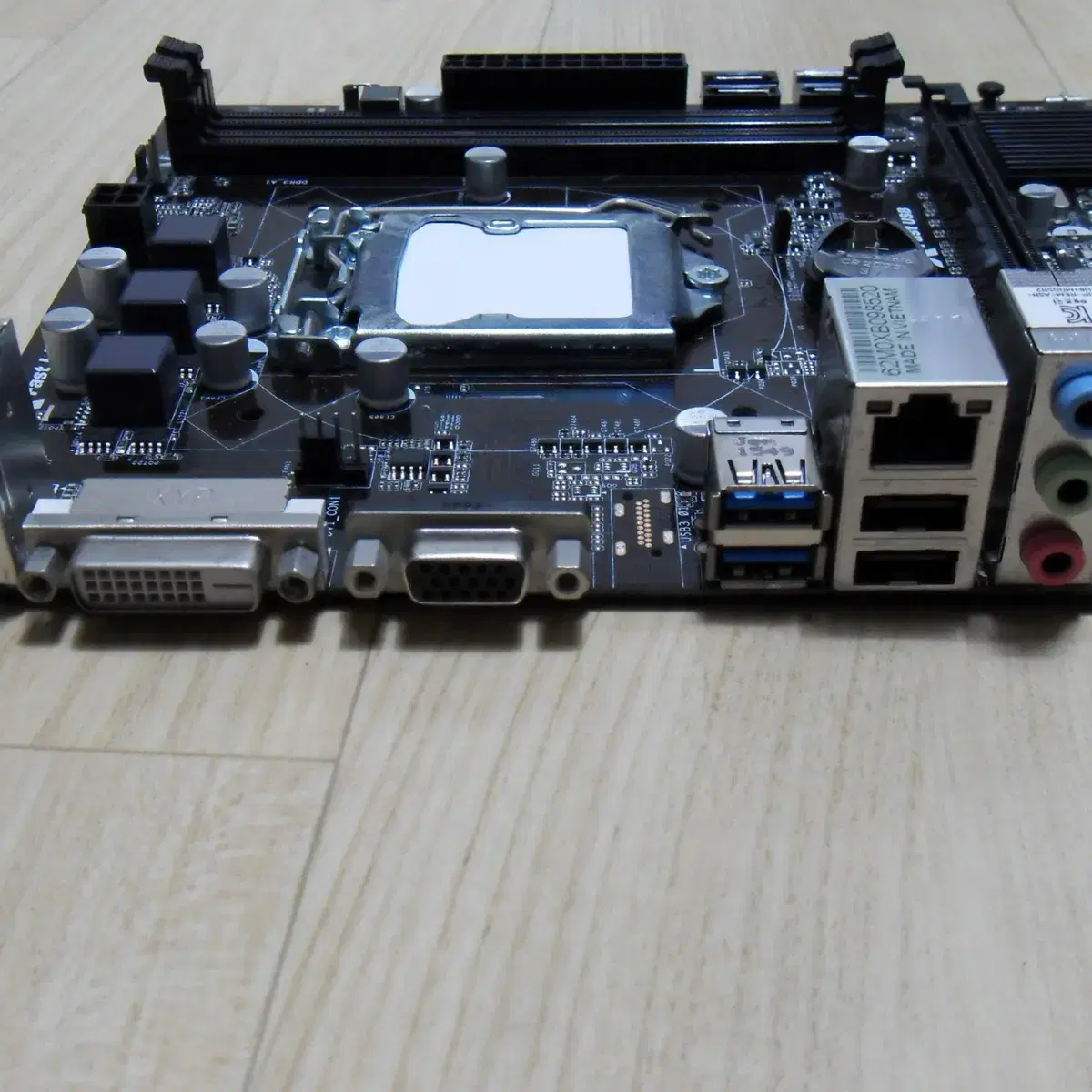 인텔 1150소켓 ASROCK H81M-DGS R2.0 메인보드