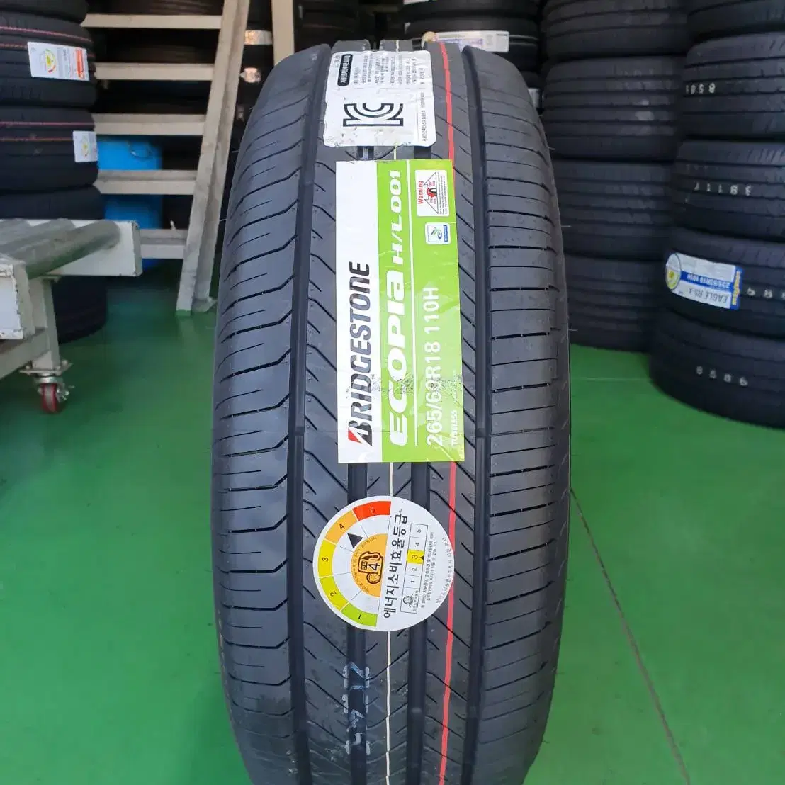 235/60R18 브리지스톤타이어 HL001 새것 98,000 원 