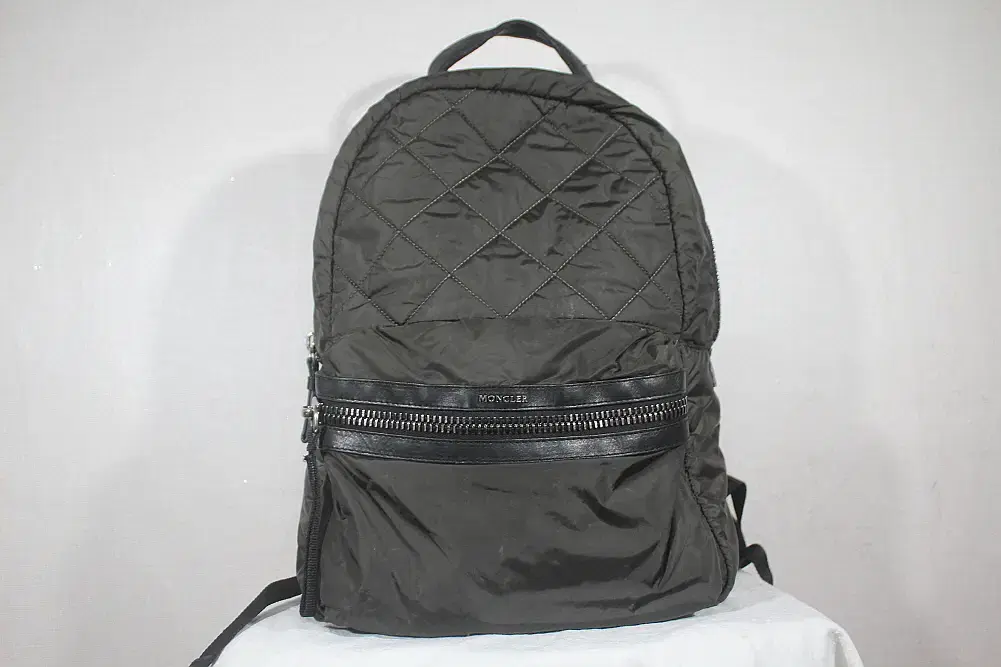 MONCULER BACKBAG 몽클레어백팩