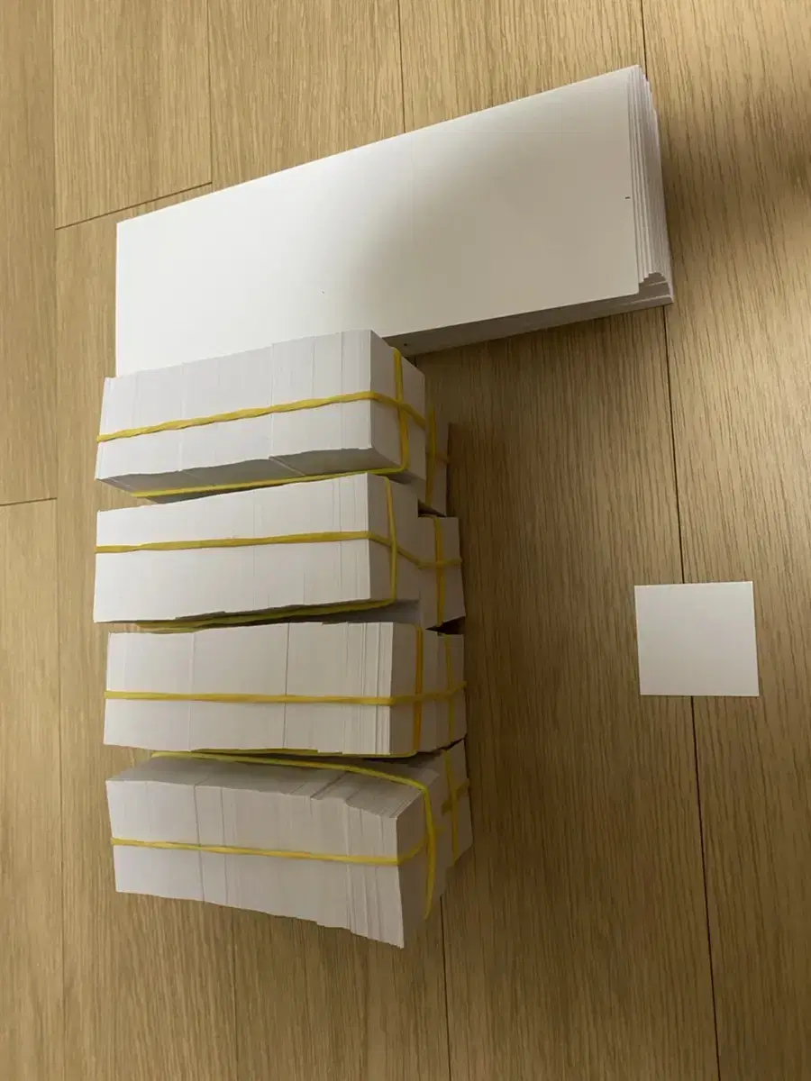 (Last in stock) Pokémon Scorchers Bandusil (Sticker) Paper for sale.