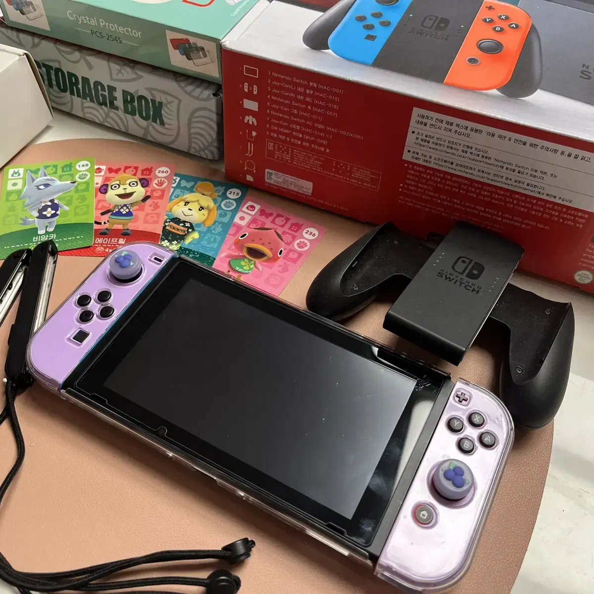 I'm selling my Nintendo Switch.