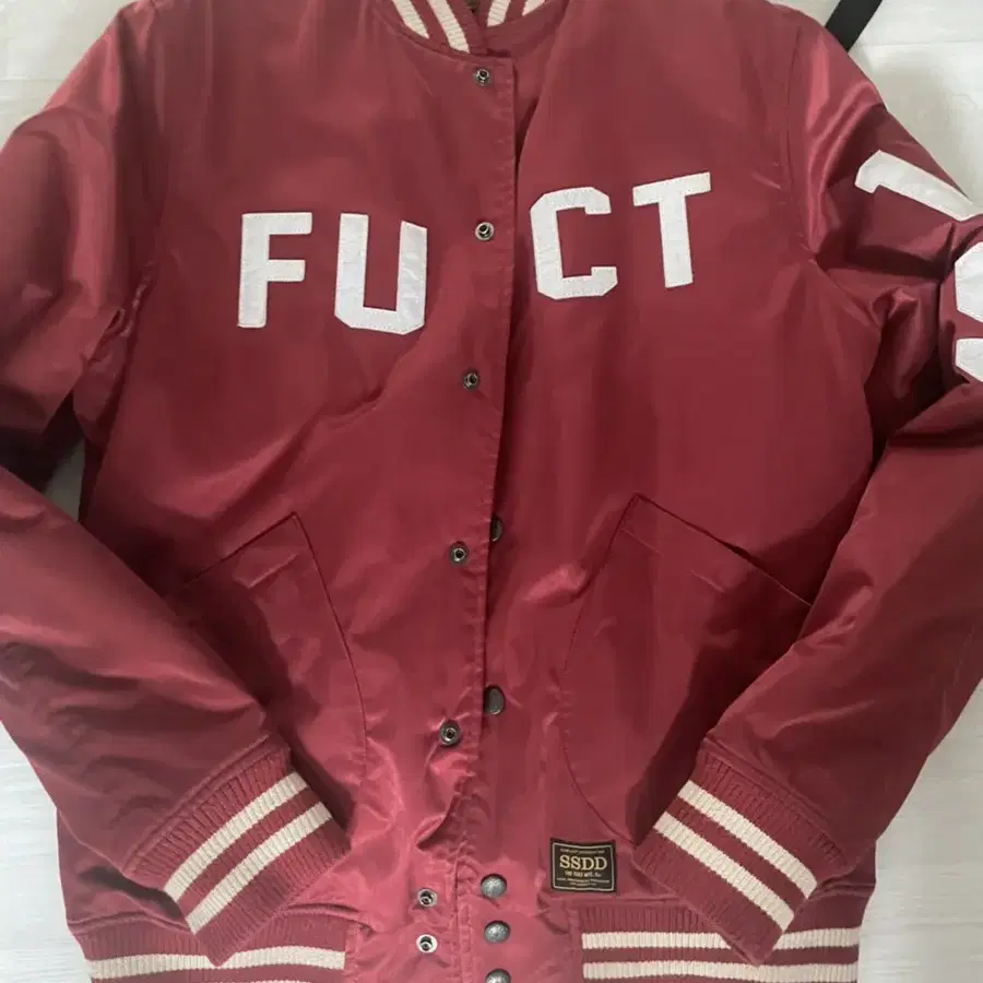 fuct 스타디움 