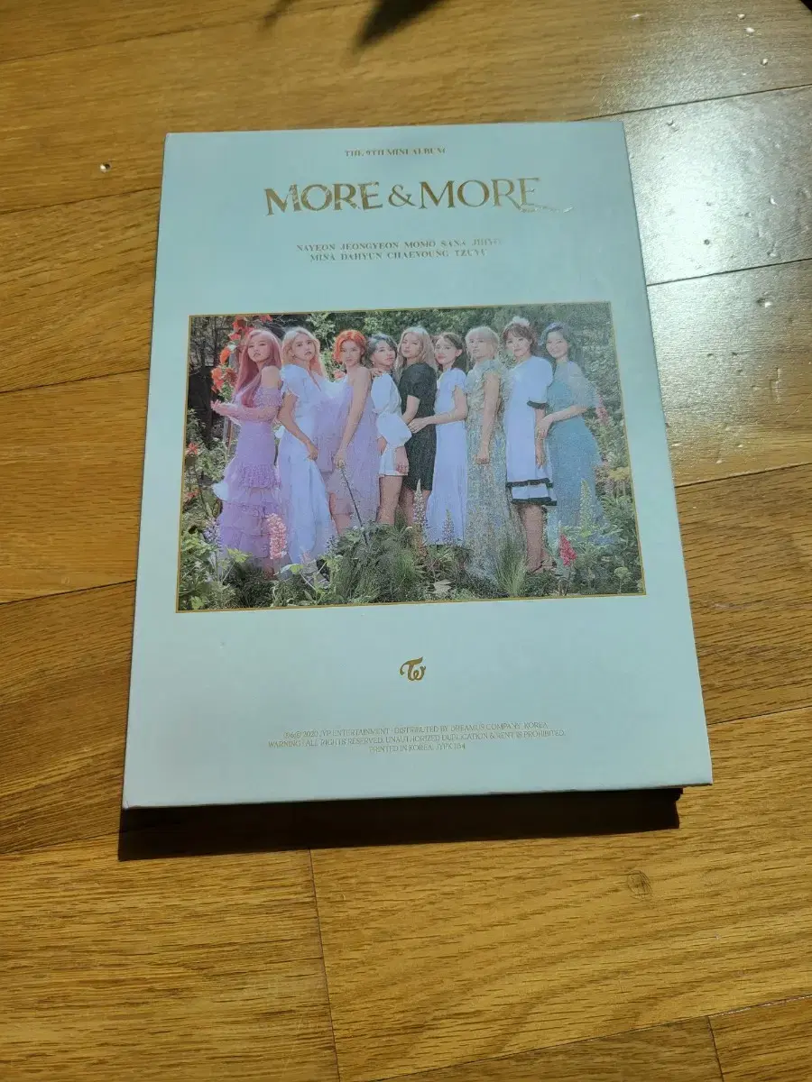 TWICE's MORE&MORE unsealed album