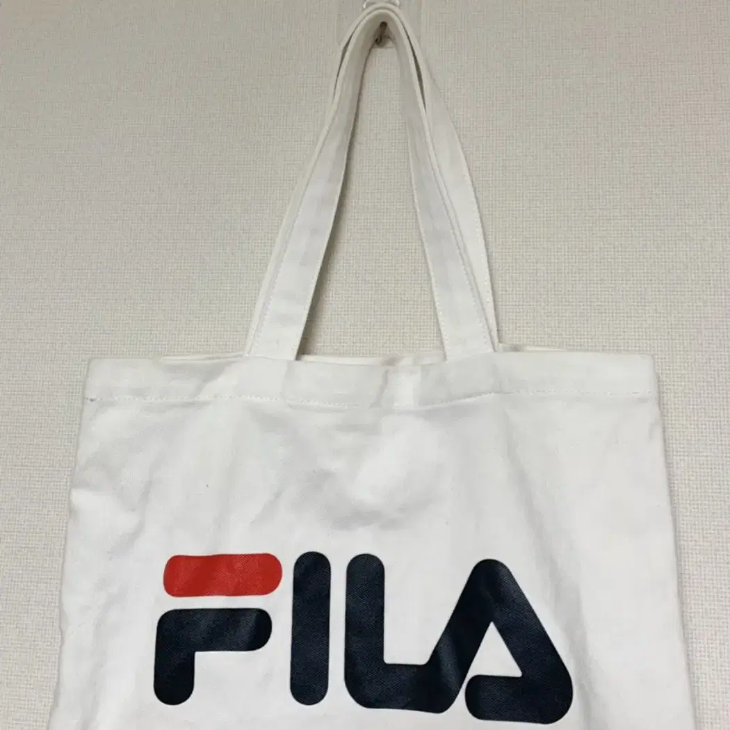 (글필독) 휠라 FILA 로고 화이트 에코백