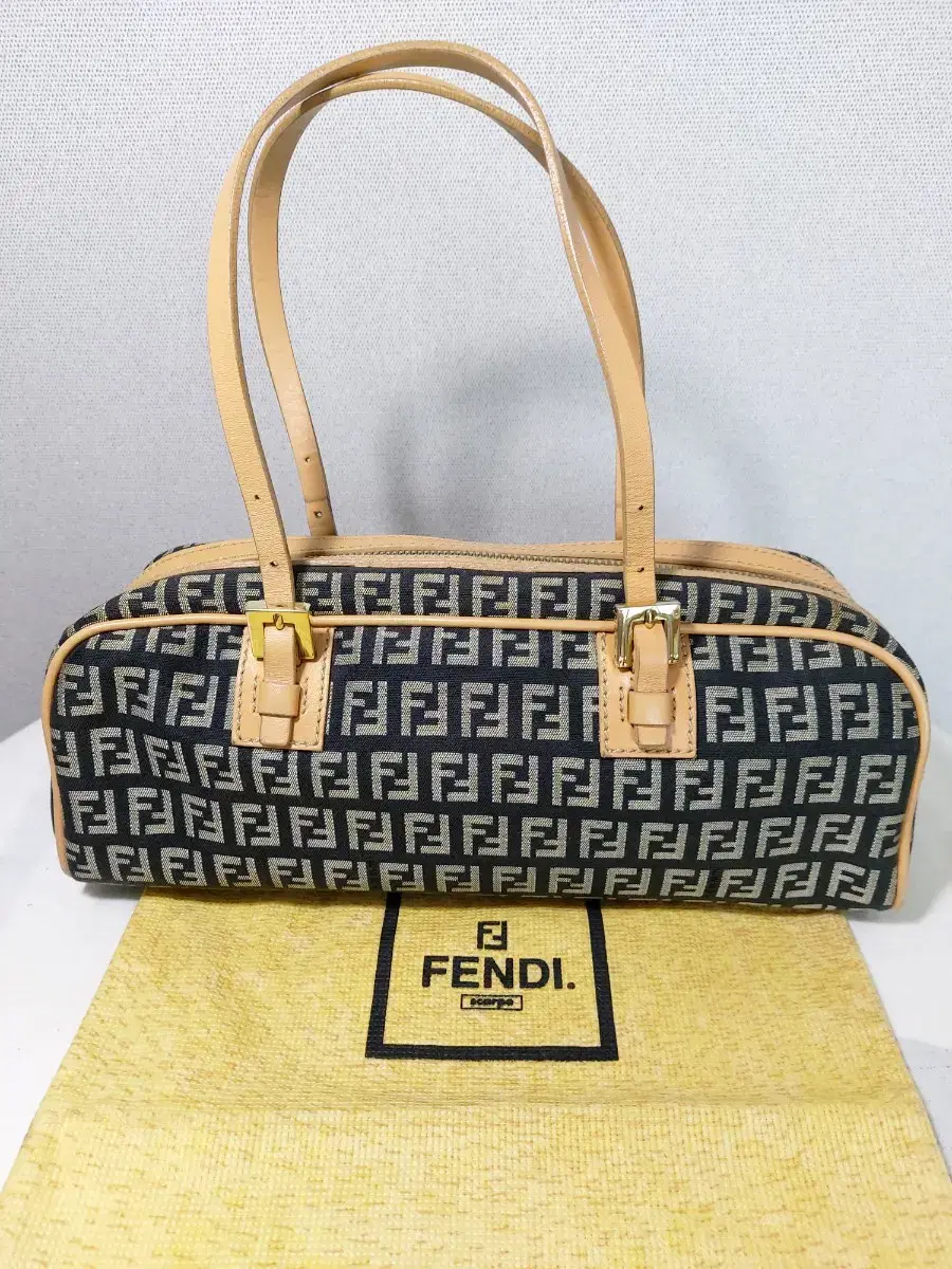 Lowest Price Genuine Fendi Tote Bag in Excellent Condition