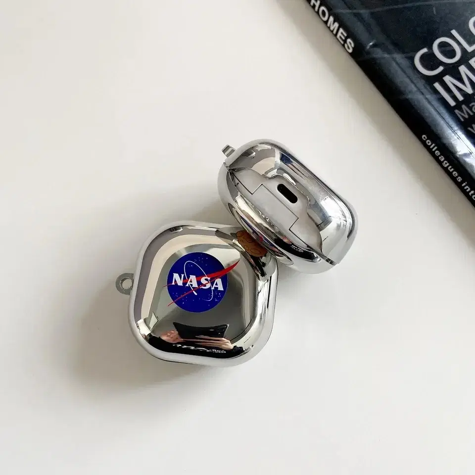 버즈2 라이브 프로 NASA